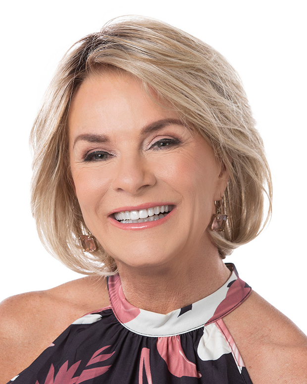  Flattering, By TONI BRATTIN WIGS