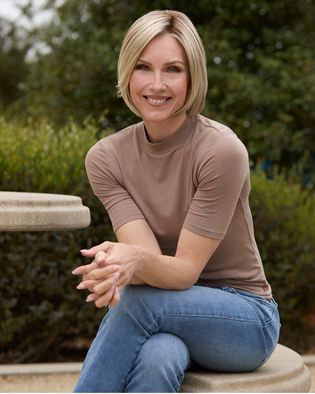 Ava - 5387, By JON RENAU WIGS